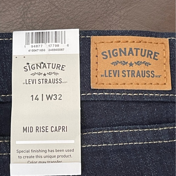 Levi’s Denin Capri - Picture 4 of 9